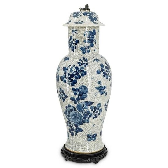 Chinese Blue & White Crackle Glaze Stoneware Urn