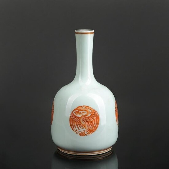 Chinese Red and white dragon Porcelain Vase