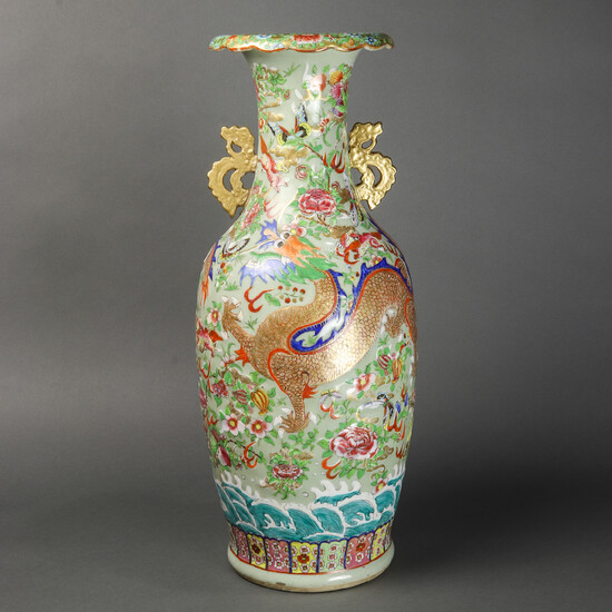 Chinese famille rose vase