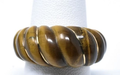 Estate 14kt Yellow Gold & Carved Tiger's Eye Ring