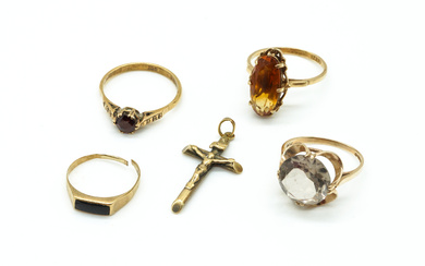 FOUR GEMSET 9CT GOLD RINGS AND A CRUCIFIX (5)