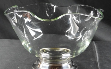 Glass bowl with silver base