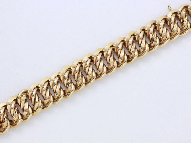 Gold bracelet 750 thousandths, stylized American chain link,...