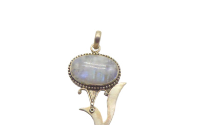 INDIAN MOONSTONE PENDANT IN 925 SILVER.