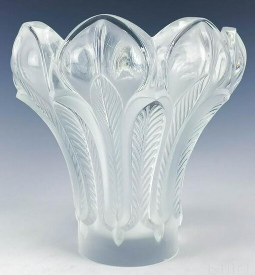 Lalique Esna French Crystal Art Glass 8 1/2" Vase