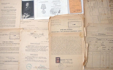 Large archive of a Czech Jew survived in Holocaust Mikulas Hecht and his family, 1st half of 20th cen.