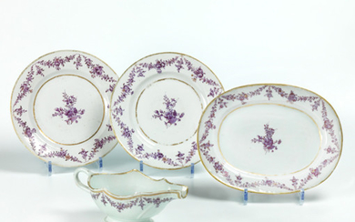 Porcelain service part in purple porcelain. China, India...