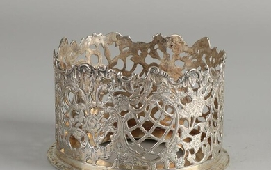 Silver bottle tray, 833/000, with a raised edge