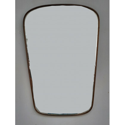 * Specchio con struttura in legno e cornice in ottone. Italia, anni '40/'50. (cm 40x60)