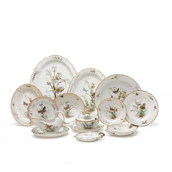 NOT SOLD. “The Butterfly Service” porcelain service. The Royal Danish Porcelain Factory. 19th-early 20th century. (83) – Bruun Rasmussen Auctioneers of Fine Art