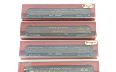Toys - Model Train / Railway Interest : Four Rivarossi scale...