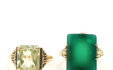SOLD. Two rings of 14k gold set with chrysoprase and spinel. Size 54-57. Weight app. 10.5 g. (2) – Bruun Rasmussen Auctioneers of Fine Art
