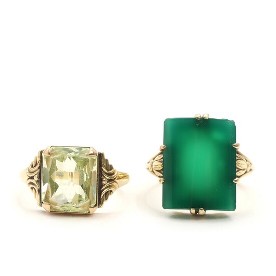 SOLD. Two rings of 14k gold set with chrysoprase and spinel. Size 54-57. Weight app. 10.5 g. (2) – Bruun Rasmussen Auctioneers of Fine Art