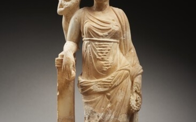 VÉNUS GENITRIX EN ALBÂTRE OU MARBRE À GRAIN TRÈS FIN Art romain, Asie Mineure, 2e-3e...