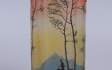 Verrerie vase en pâte de verre signé LEGRAS paysage de montagne animé H:13cm (ptt ecl)