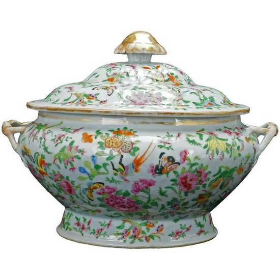 Very Large Chinese Export 1000 Butterfly Tureen Circa