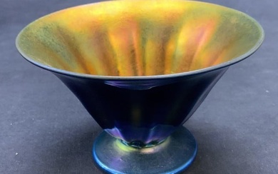 Vintage Lundberg Studios Carnival Glass Bowl