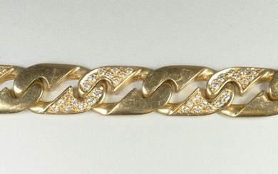 Yellow gold bracelet (750 thousandths), some links paved with small diamonds Gross weight 45.9 grs.
