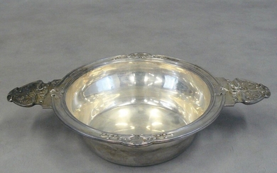 A silver Art Nouveau style winged vegetable dish (Minerva) -...