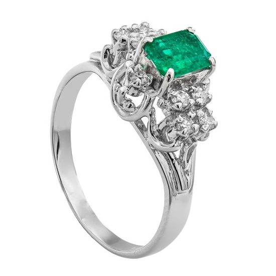 0.61 tcw Colombian Emerald Ring Platinum - Ring - 0.43 ct Emerald - 0.18 ct Diamonds - No Reserve Price