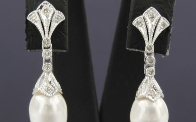 14 kt. Freshwater pearl, White gold, 1.0 cm x 7.4 mm - Earrings - 0.16 ct Diamond