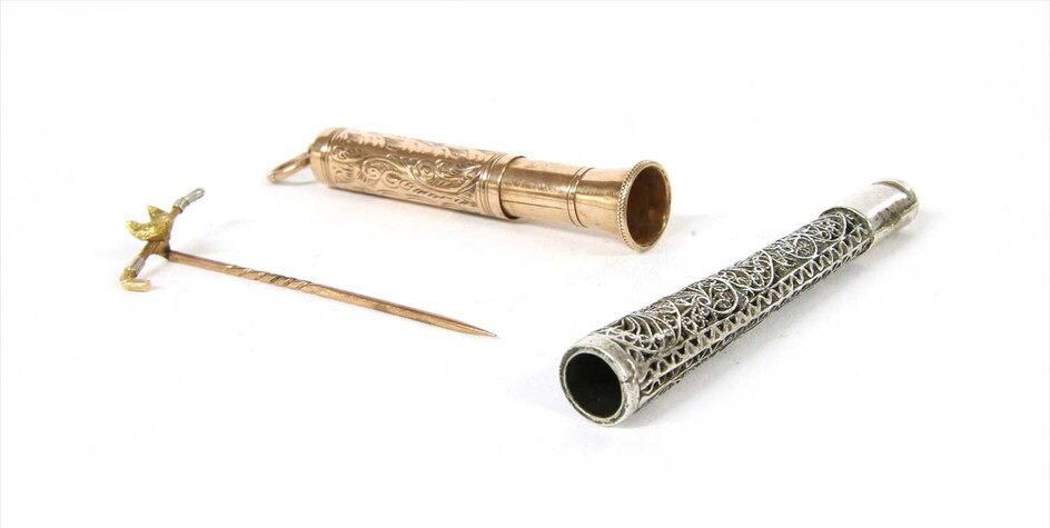A gold and platinum hunting stick pin