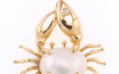14k Gold Pearl & Diamond Crab Pendant 2.5g
