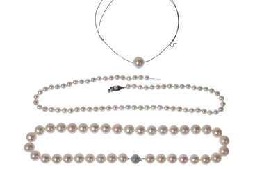 14k White Gold and Pearl Necklaces