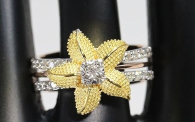 18 K Yellow Gold IGI Certified Designer Diamond Ring