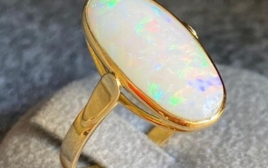 18 kt. Gold - Ring - 4.00 ct Opal