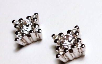 18 kt. White gold - Earrings - 0.72 ct Diamond - Diamonds