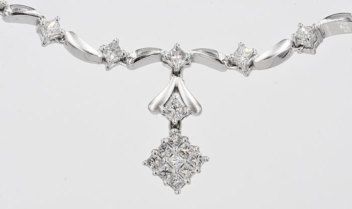18 kt. White gold - Necklace - 2.89 ct Diamond
