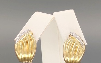 18 kt. Yellow gold - Earrings - 0.06 ct Diamond
