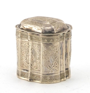 18th century Dutch silver pillbox with hinged lid and engrav...