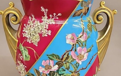 19th Century Old Paris Porcelain Vase with wonderful floral & branch decoration with gilt