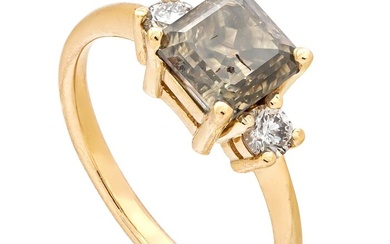 2.23 tcw Diamond Ring - 14 kt. Yellow gold - Ring - 2.00 ct Diamond - 0.23 ct Diamonds - No Reserve Price