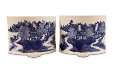 A PAIR OF LARGE CHINESE BLUE AND WHITE...