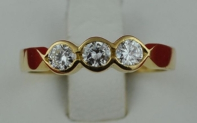 Luxury Trilogy- 18 kt. Gold - Ring Diamond