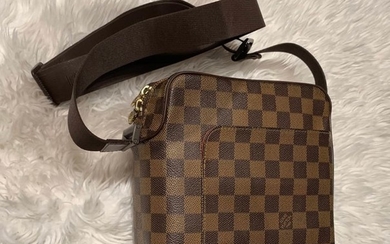 Louis Vuitton - Olav PM Crossbody bag