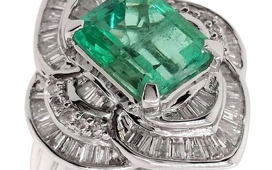 3.67ct Natural Colombia Emerald and 1.28ct Natural Diamonds - IGI Report Platinum - Ring Emerald