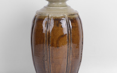 RICHARD BATTERHAM (British, b.1936), Vase