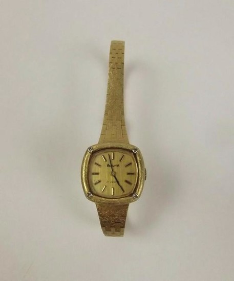 9ct Yellow Gold & Diamond Ladies Accurist Wrist Watch