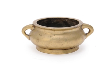 A Chinese bronze bombe formed censer