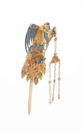 Y A Chinese kingfisher feather-embellished hair pin