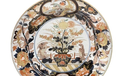 SOLD. A Japanese Imari porcelain charger. Edo, c. 1700. Diam. 54 cm. – Bruun Rasmussen Auctioneers of Fine Art