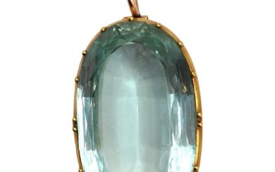 A LARGE EARLY 20TH CENTURY YELLOW METAL AND AQUAMARINE...