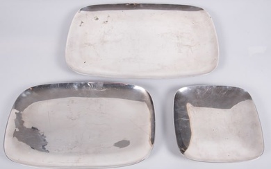 A Set of Three Mid-Century Modern Silver Plated Serving Trays, Embassy by Reed & Barton