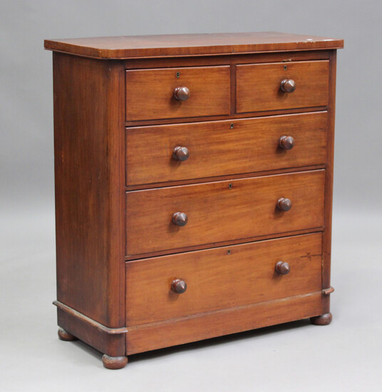 A Victorian mahogany chest of oak-lined drawers, height 112cm, width 103cm, depth 48cm.