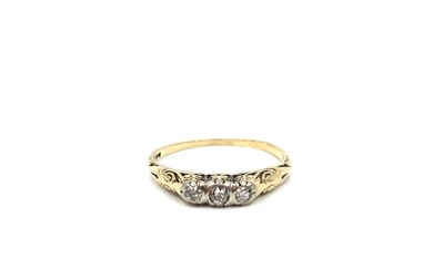 An antique ring made of gold is offered: <br> <br>****...