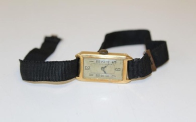 An early 20th century 18 carat gold ladies wristwatch